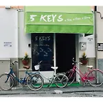 5 Keys Отель типа 