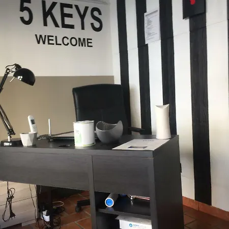 5 Keys 3* Pisa